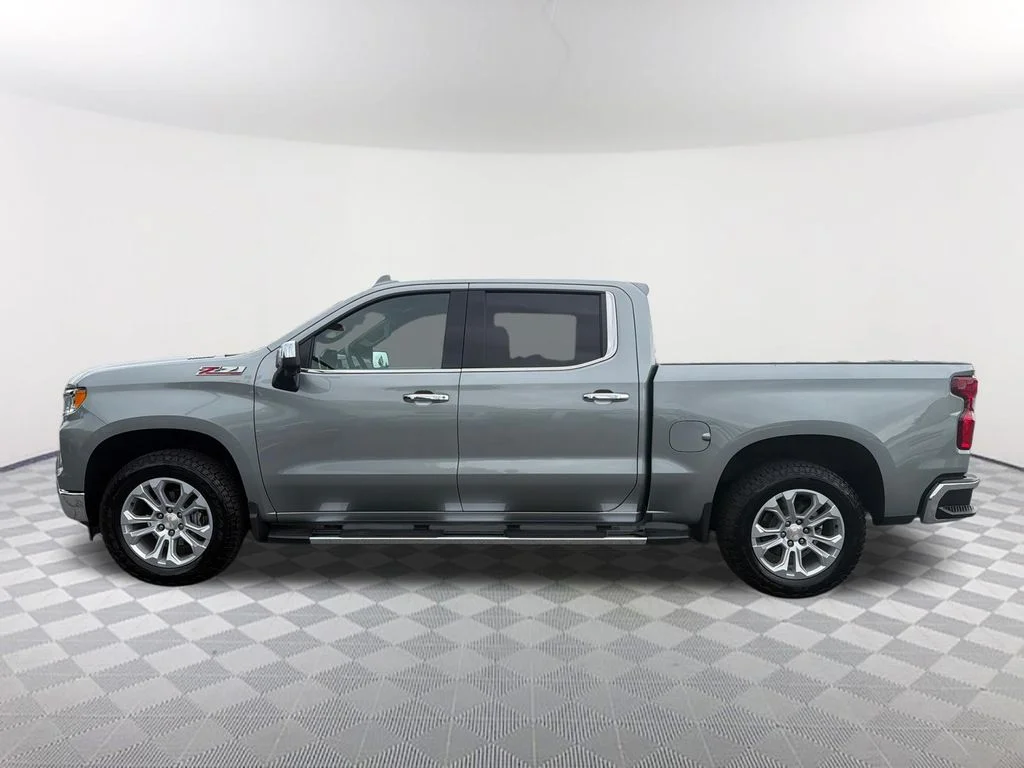 Used 2025 Gray Chevrolet LTZ image 8