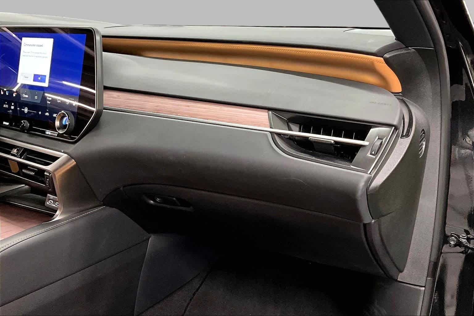 2026 Lexus RX Hybrid 350h - Photo 19
