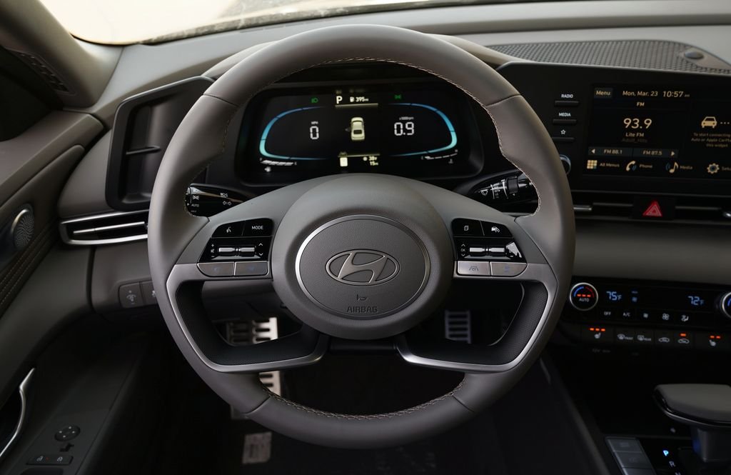 New 2026 Ecotronic Gray Hyundai SEL Sport Premium image 32