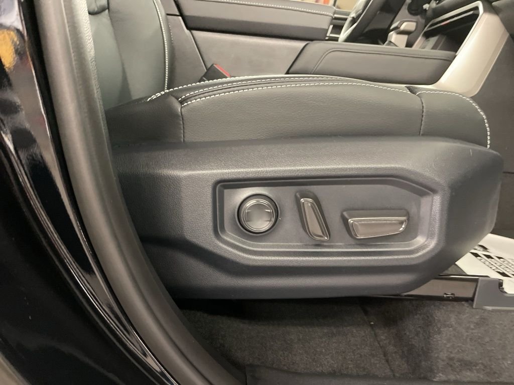 2026 Toyota Tundra Limited - Photo 33