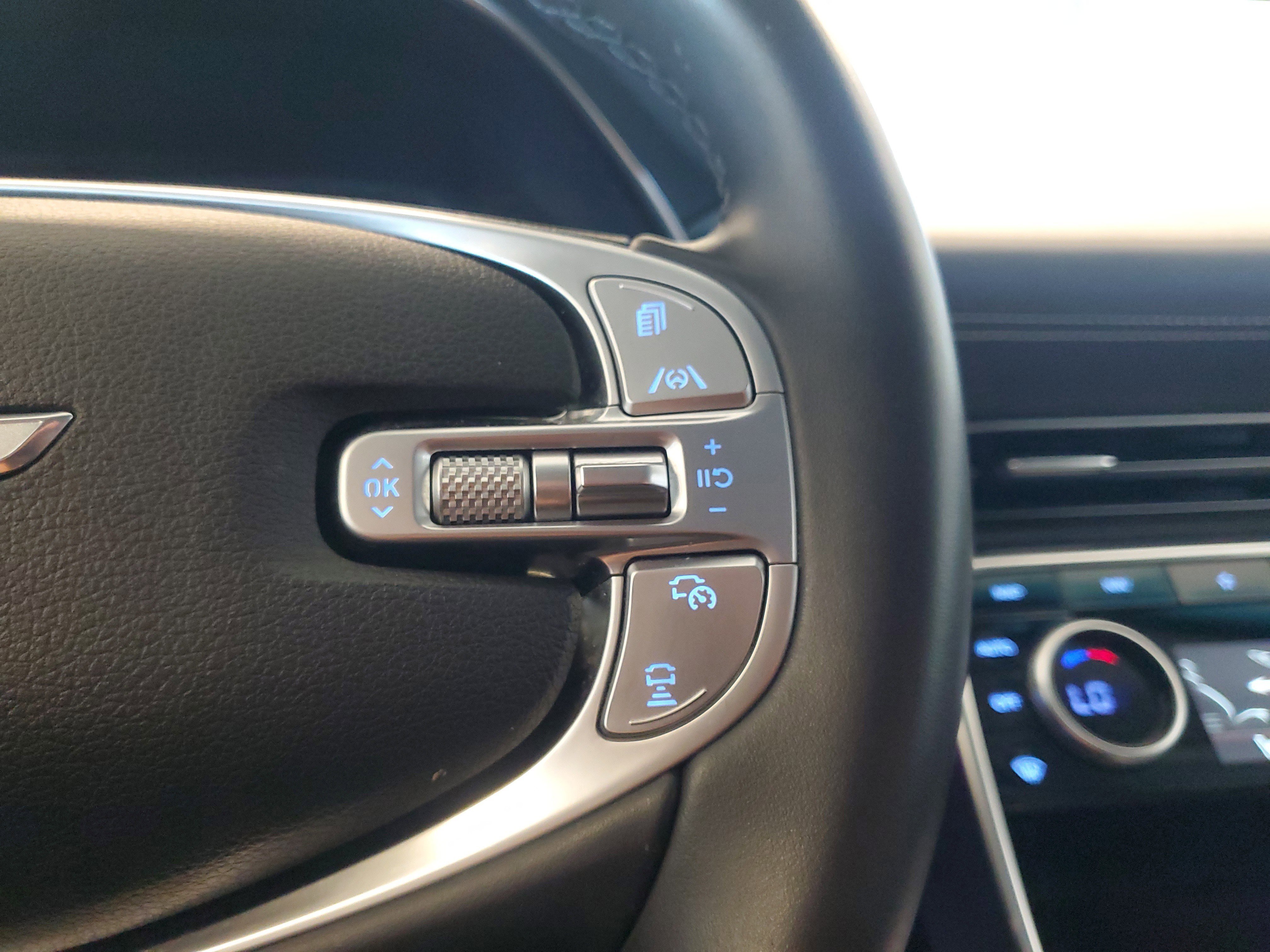 Used 2024 Capri Blue Genesis 2.5T image 26