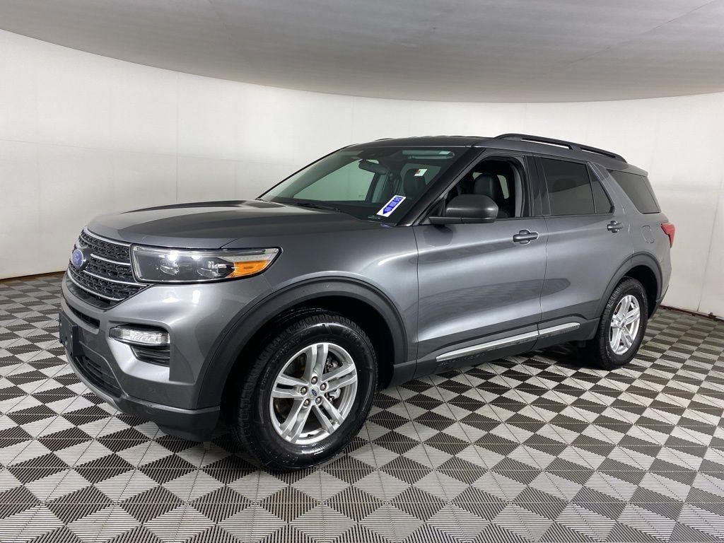 Used 2022 Gray Metallic Ford XLT image 4