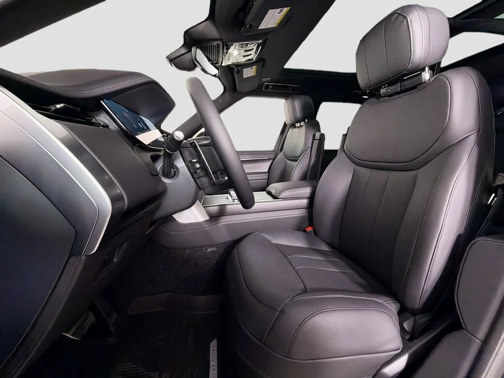 New 2026 Santorini Black Land Rover SE 7 Seats image 22