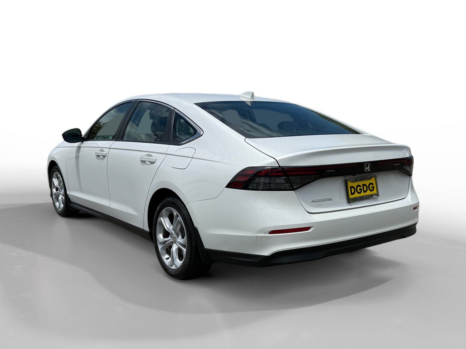 Used 2025 Platinum White Pearl Honda LX image 3