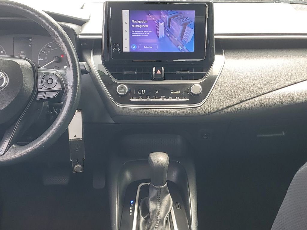 2024 Toyota Corolla LE - Photo 15