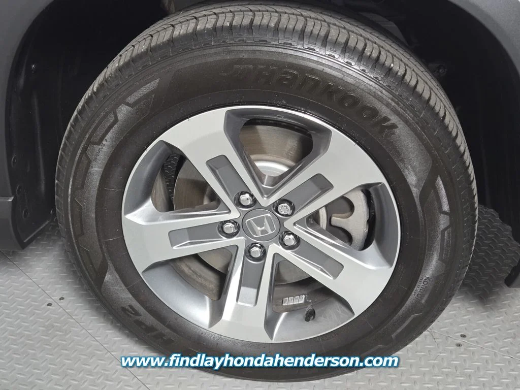 Certified Used 2025 Platinum White Pearl Honda EX-L image 12