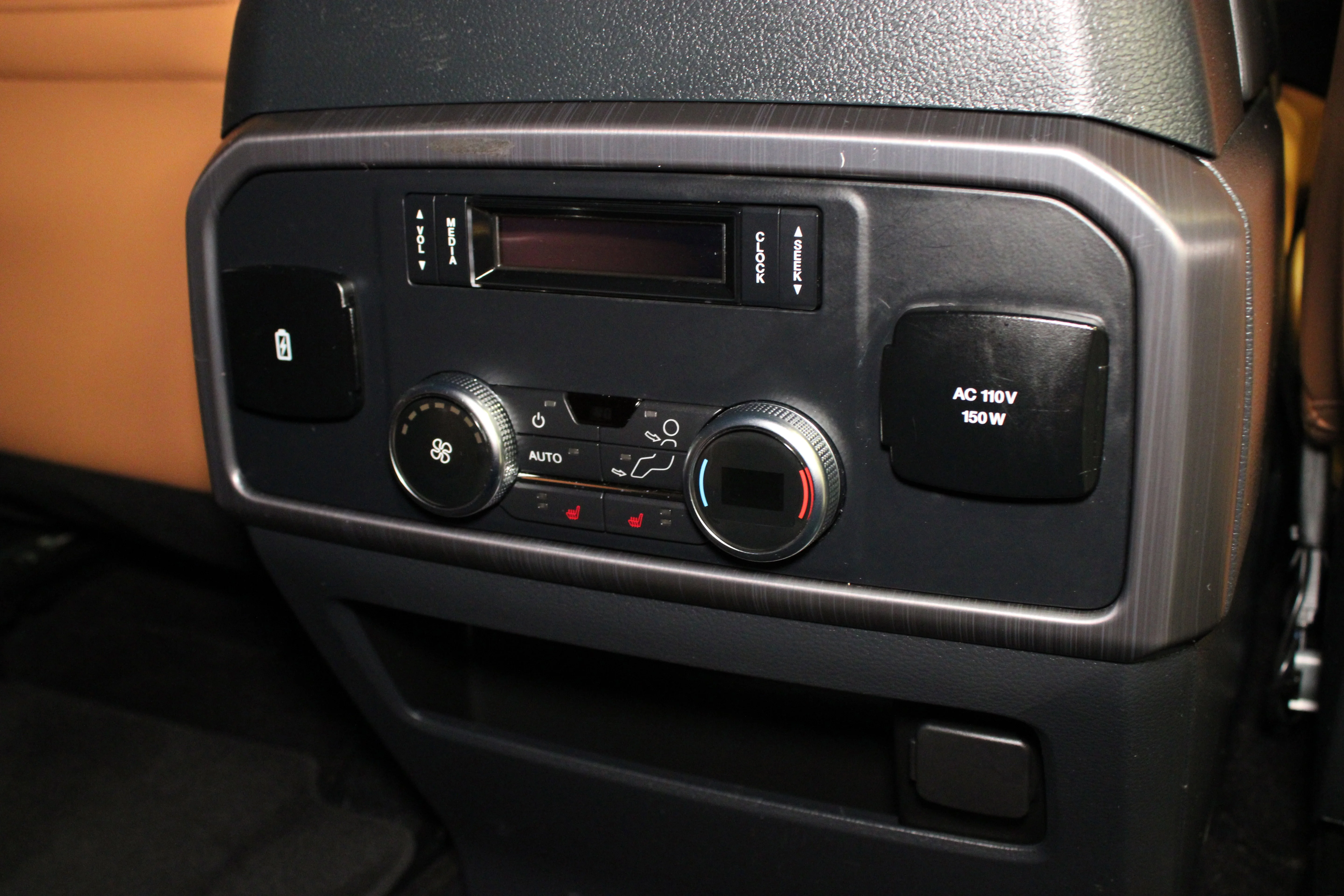 Used 2022 Blue Metallic Ford Platinum image 18