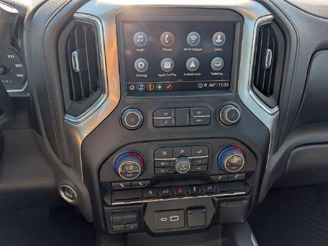 Used 2021 SUMMIT WHITE Chevrolet RST image 17