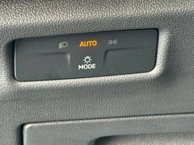 New 2026 Black Volkswagen 2.0T SE image 11