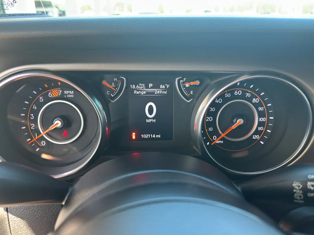 Used 2018 Sting-Gray Clearcoat Jeep Sport image 16