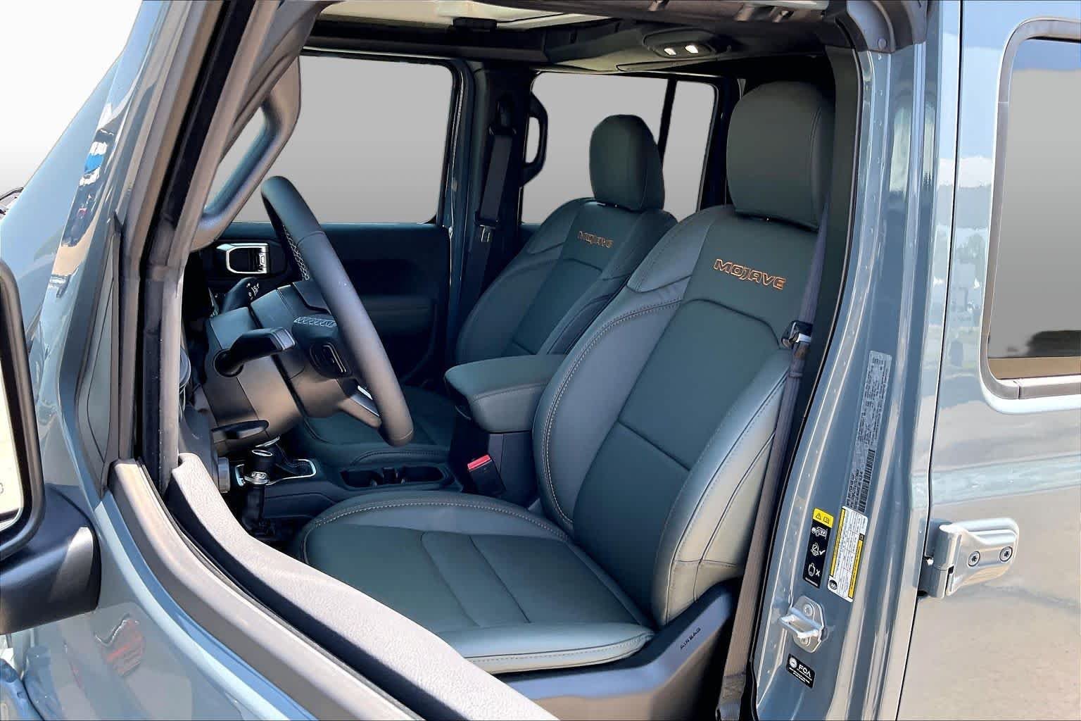 New 2026 Anvil Clearcoat Jeep Mojave X image 9