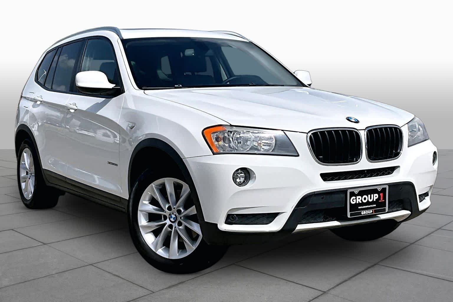 Used 2013 Alpine White BMW xDrive28i image 2
