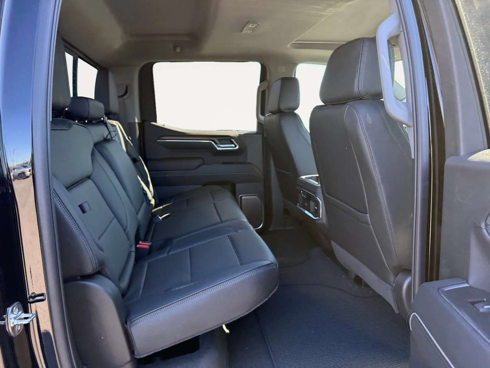 2026 GMC Sierra 1500 Denali - Photo 18