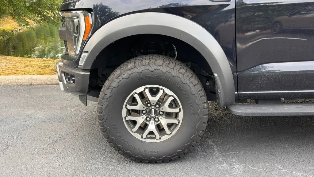 Used 2021 Antimatter Blue Metallic Ford Raptor image 10