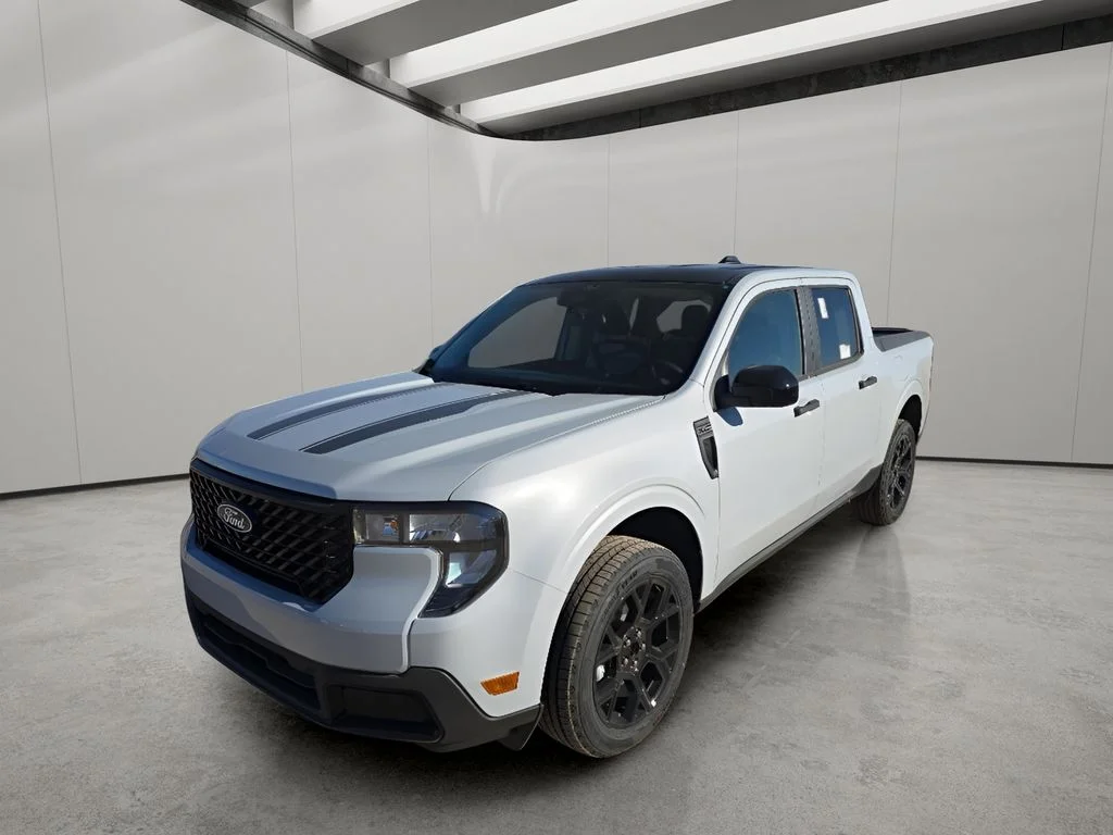 New 2026 Space White Metallic Ford XLT image 1