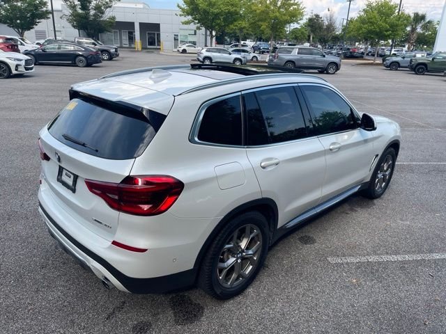 Used 2020 White BMW sDrive30i image 9