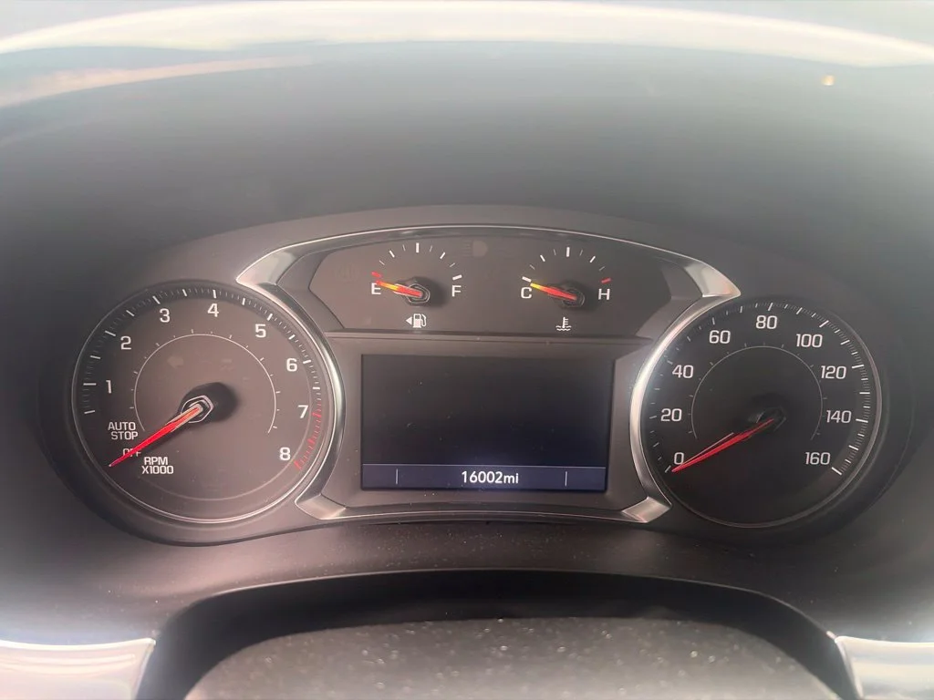 Used 2023 White Chevrolet LT Leather image 8