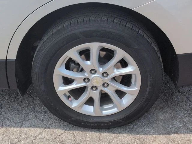 Used 2020 Silver Chevrolet LT image 33