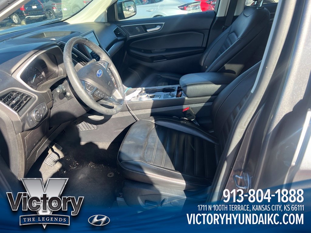 Used 2021 Gray Ford SEL image 11