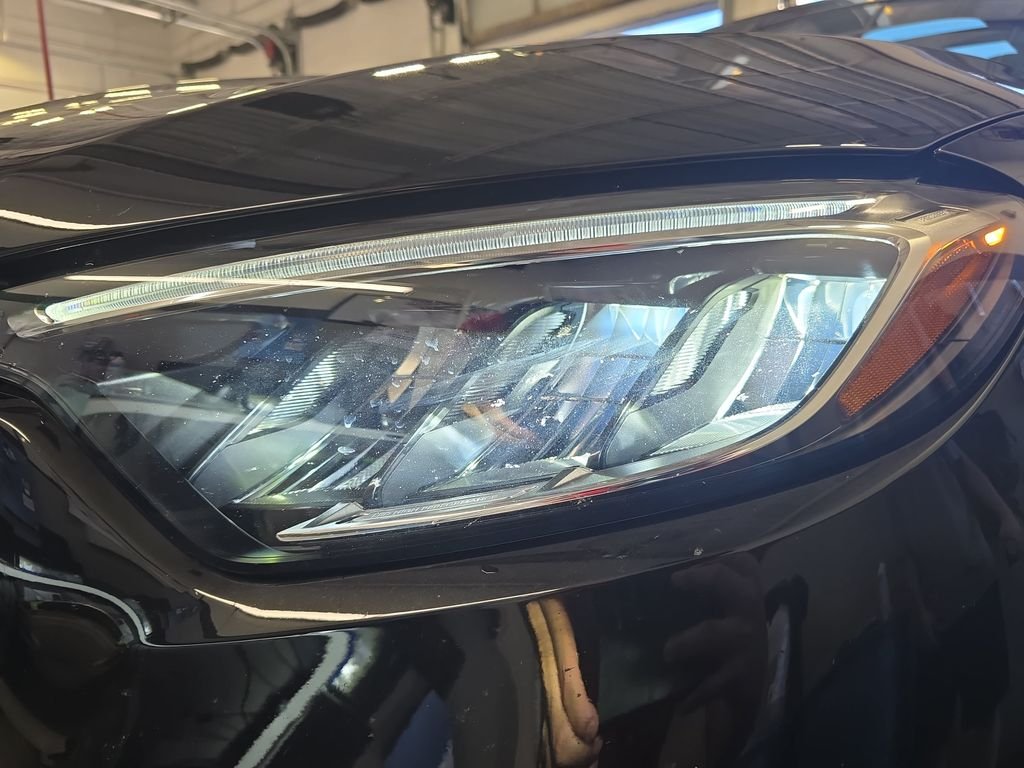 Certified Used 2024 Black Mercedes-Benz GLC 300 image 34