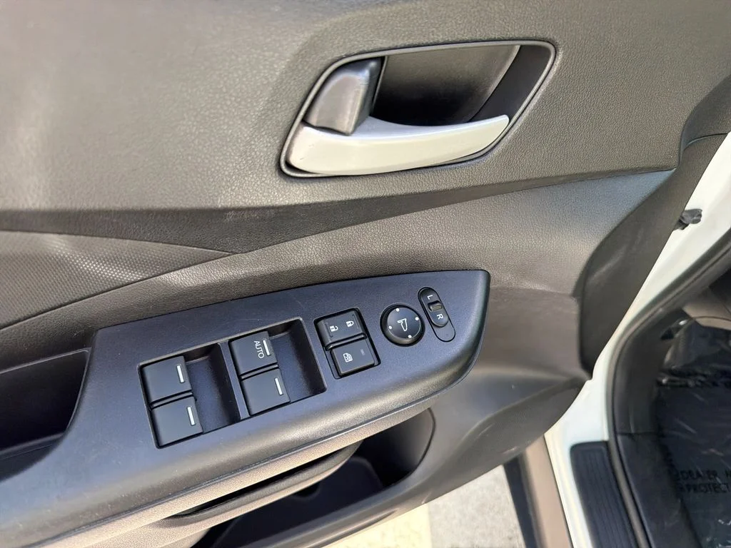 2016 Honda CR-V LX - Photo 15