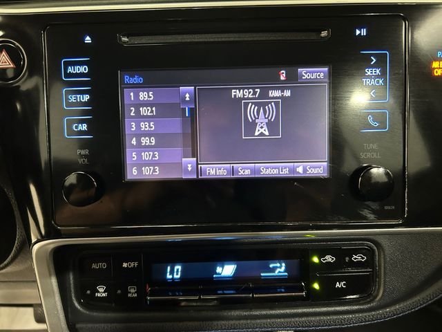 Used 2019 Silver Toyota SE image 11