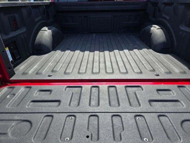 Used 2025 Red Ford XLT image 17