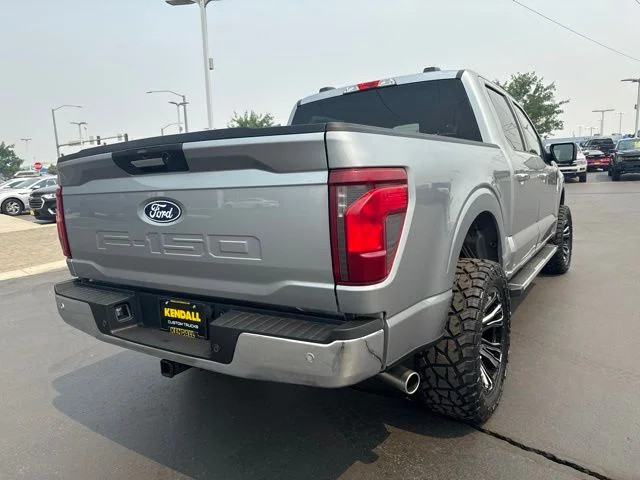 Used 2024 Silver Ford XLT image 4