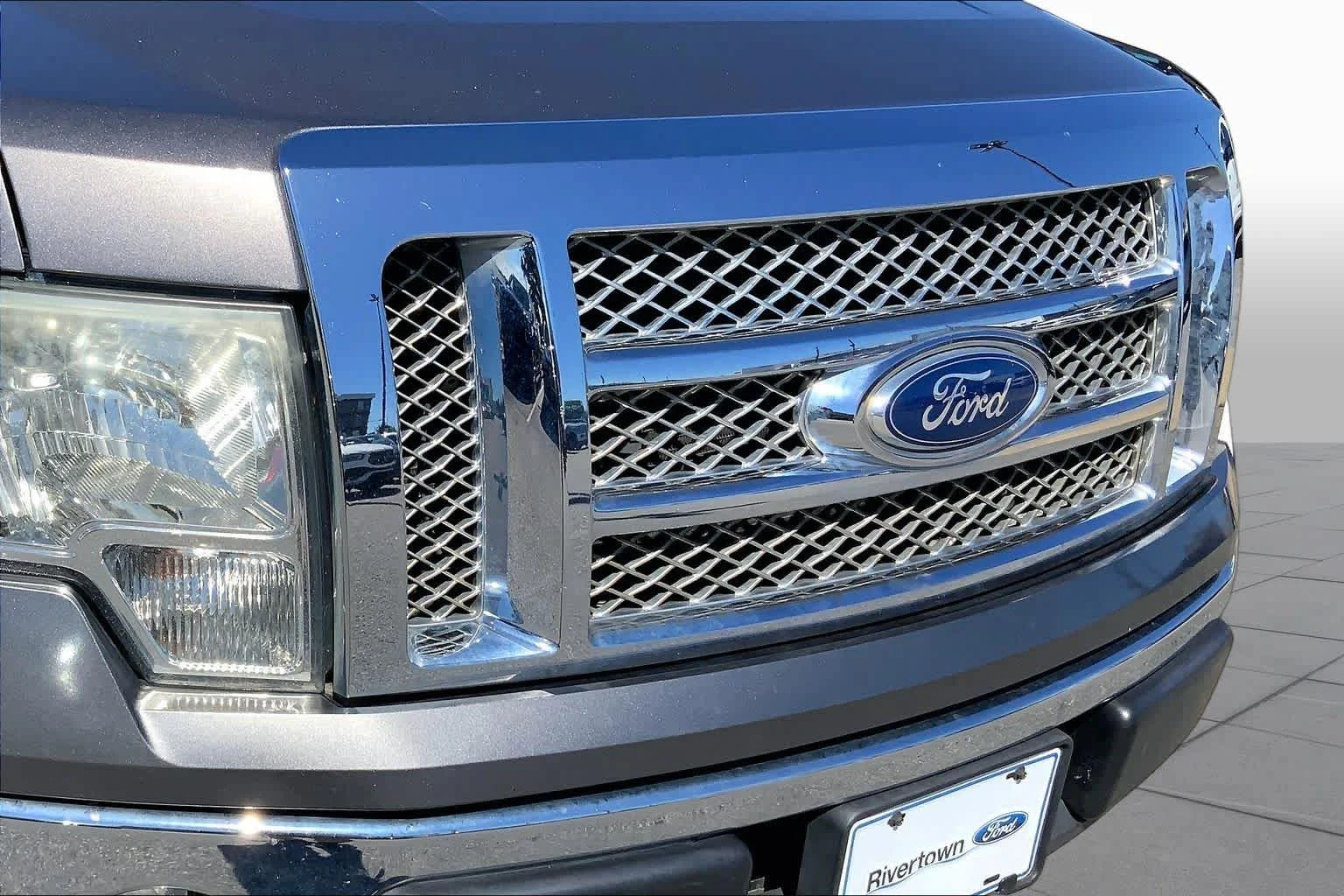 Used 2012 Sterling Gray Metallic Ford Lariat image 28