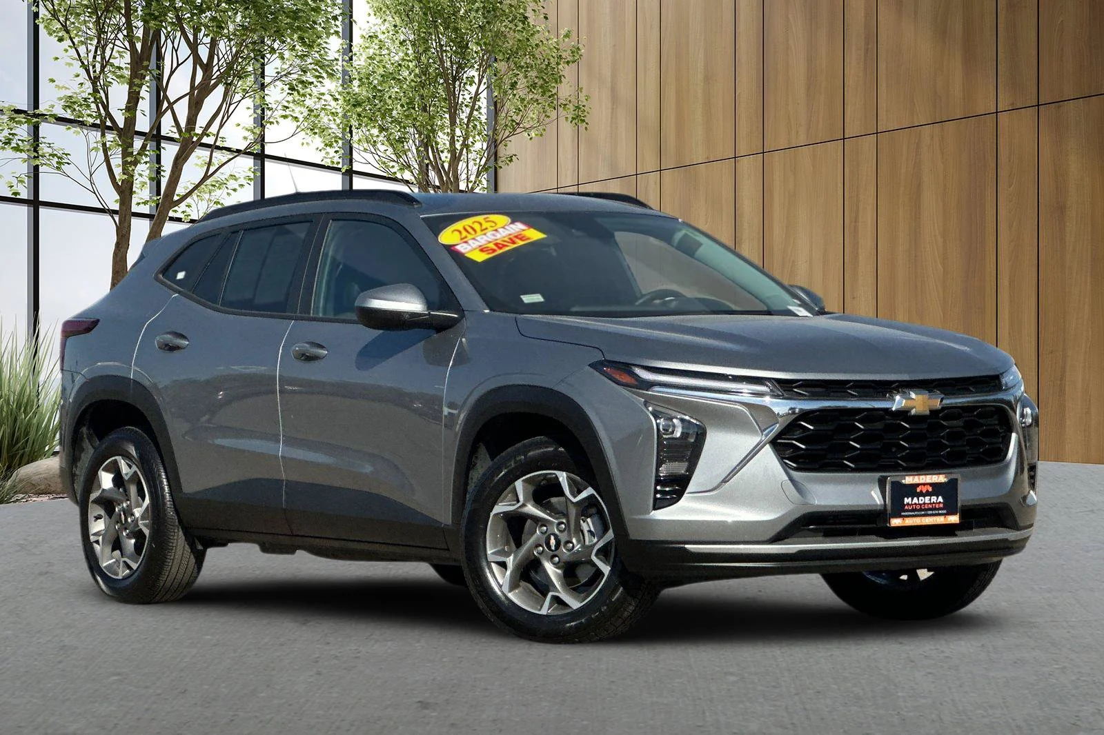 Used 2025 Gray Chevrolet LT image 2