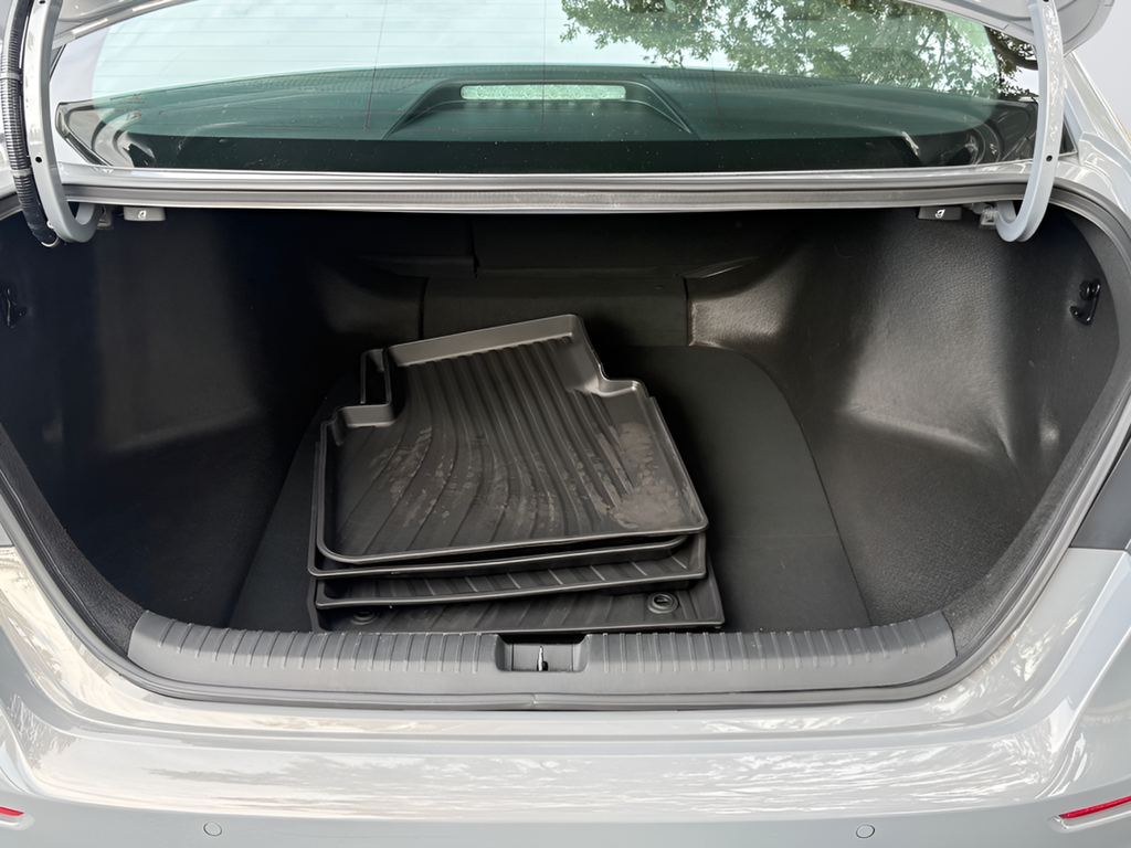 Used 2024 Gray Honda Touring image 34