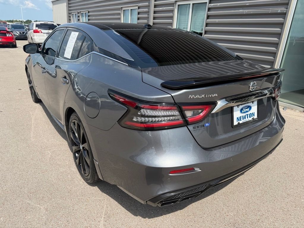 Used 2019 Gray Nissan SR image 32