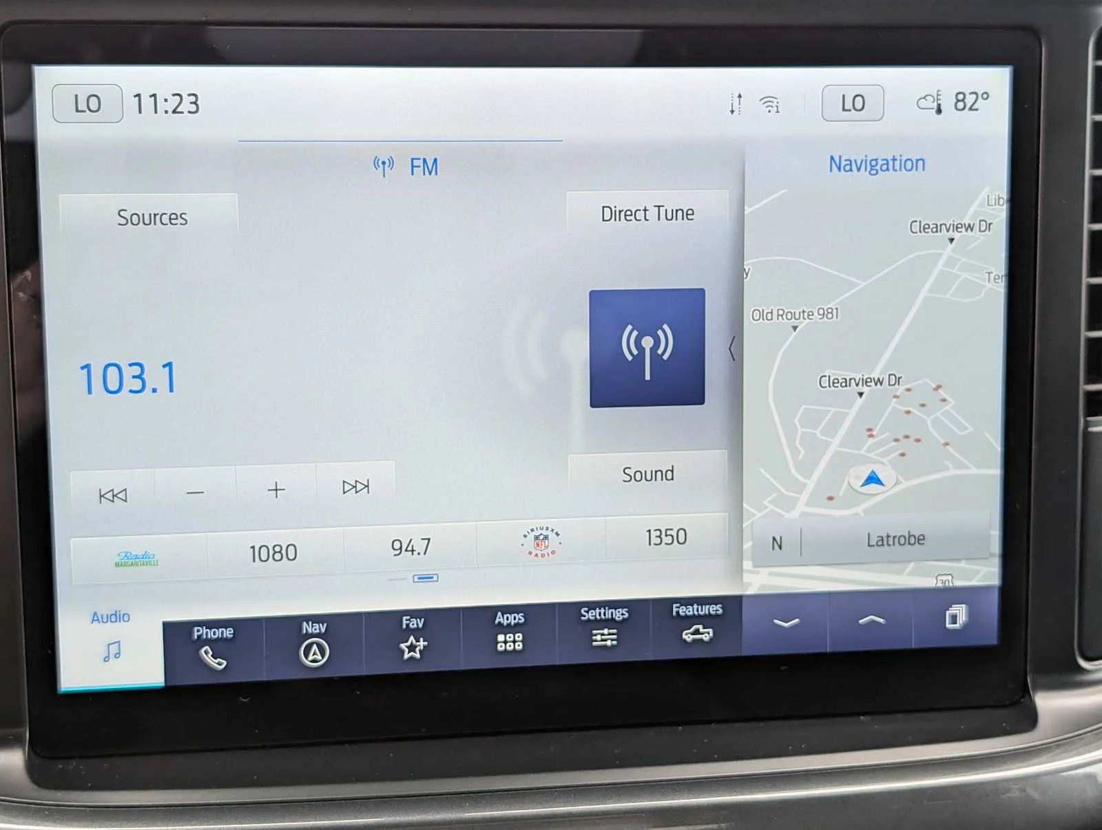 Used 2023 Oxford White Ford XLT image 25