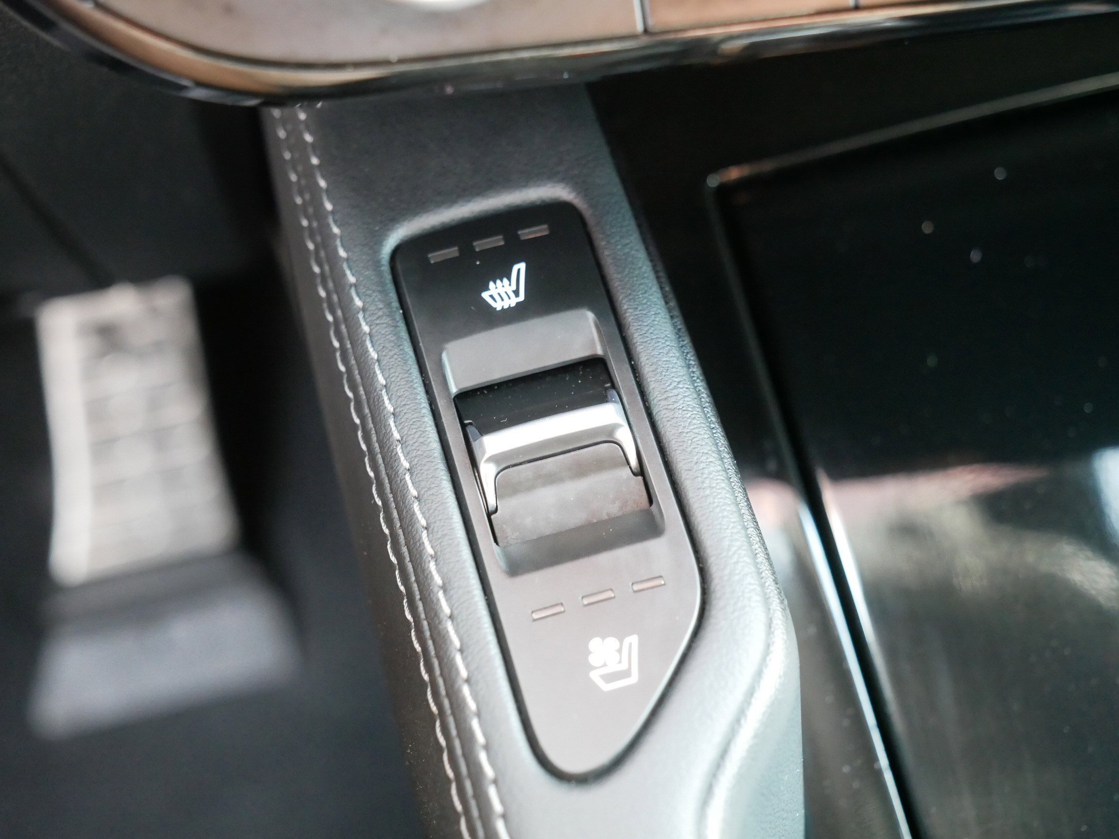 Certified Used 2025 Wolf Gray Kia SX-Prestige X-Line image 33