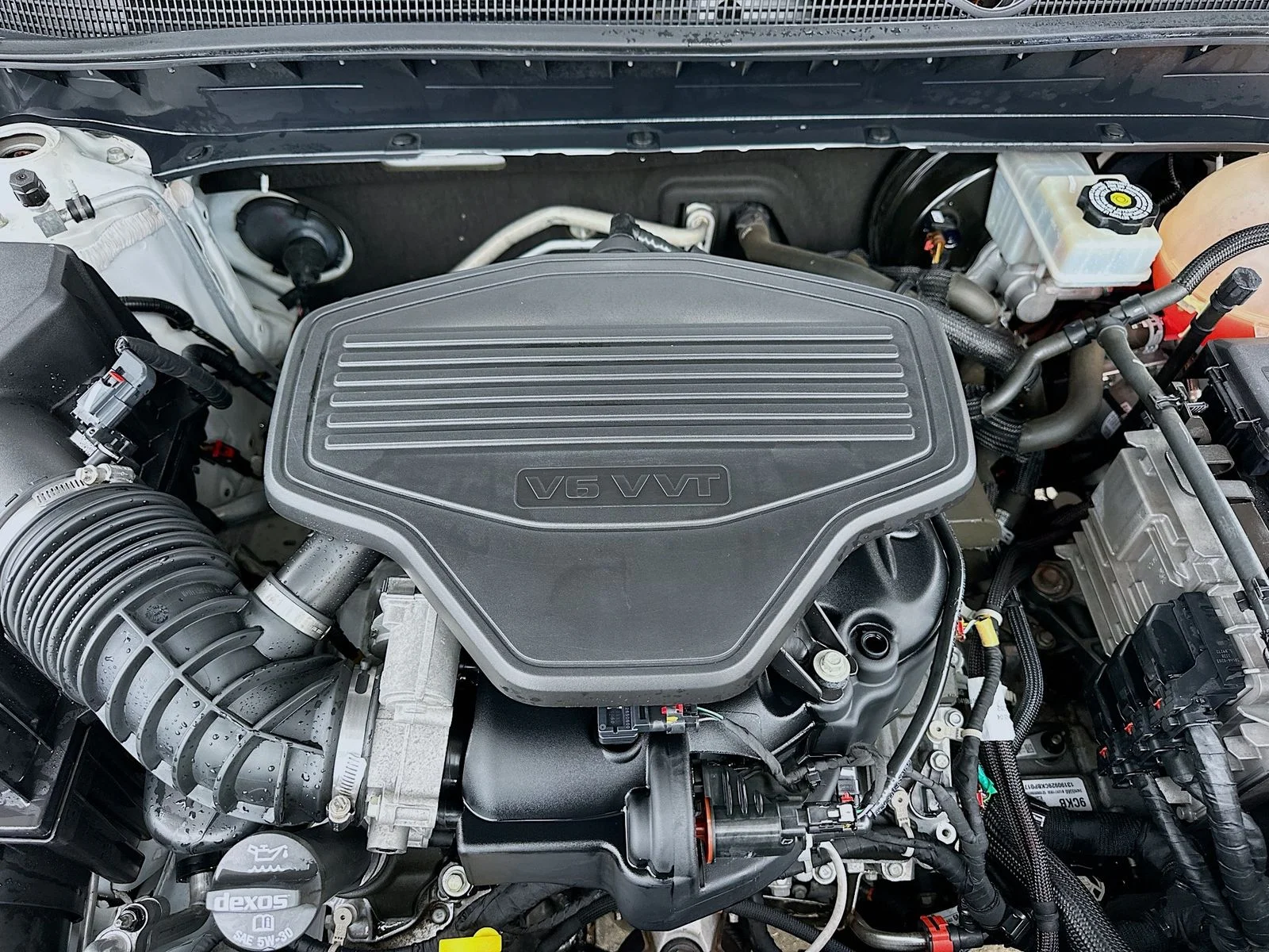 Used 2019 White Chevrolet Premier image 32