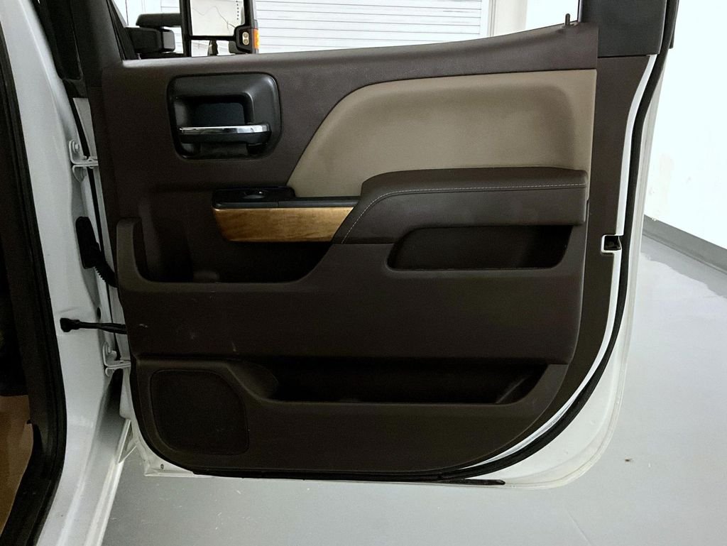 Used 2018 Beige Chevrolet LTZ image 17