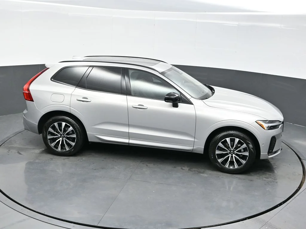 Certified Used 2025 Silver Dawn Volvo Plus image 37