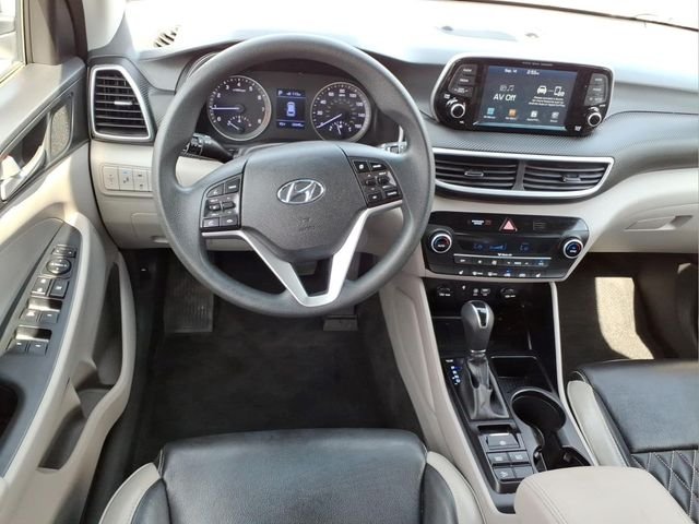 Used 2019 Silver Hyundai Sport image 13
