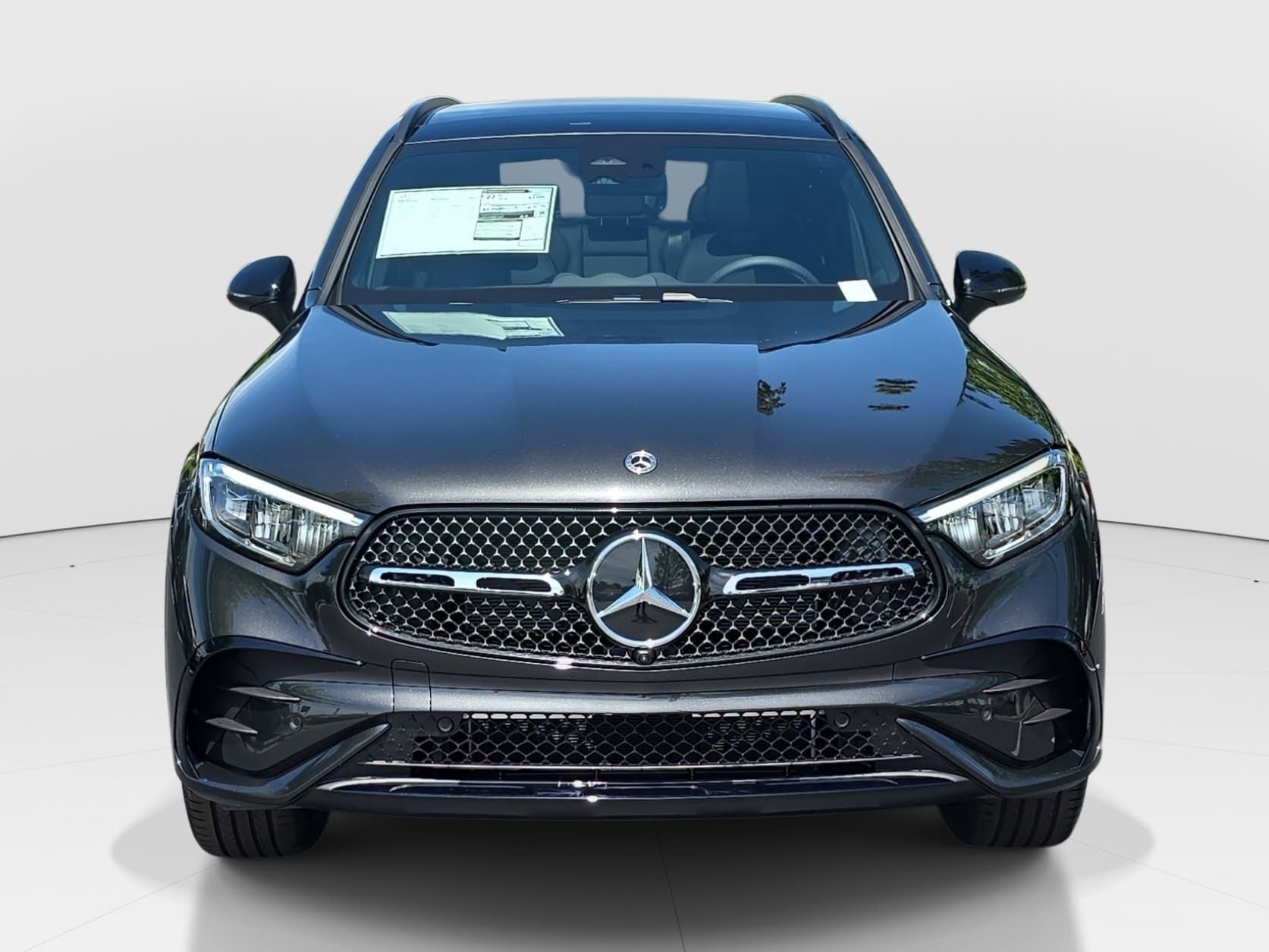 New 2026 Graphite Grey Metallic Mercedes-Benz GLC300 image 2
