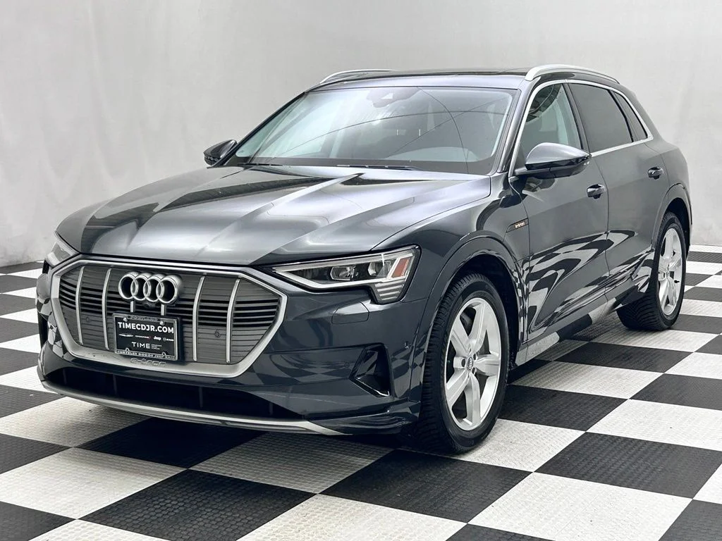 Used 2019 Gray Audi Premium Plus image 4