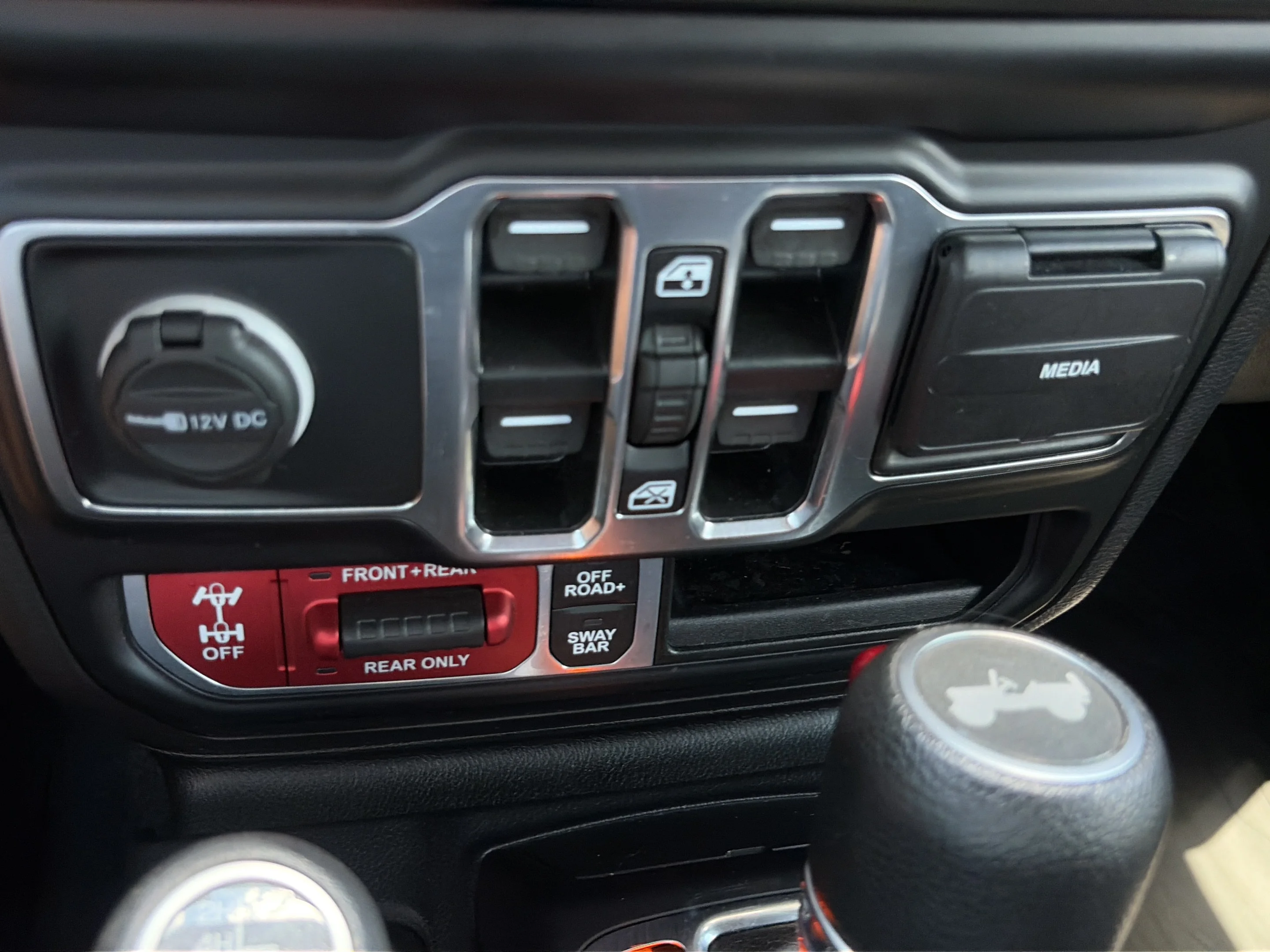 Used 2022 Hydro Blue Pearlcoat Jeep Unlimited Rubicon image 21