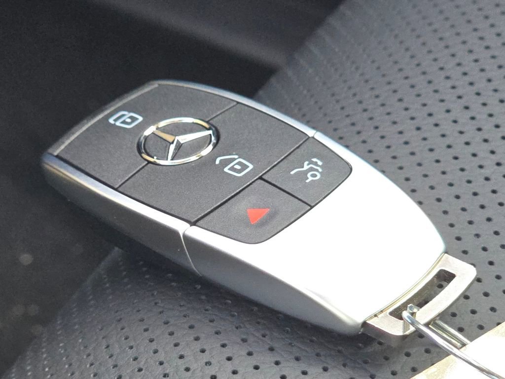New 2026 MANUFAKTUR Alpine Grey Mercedes-Benz GLS 450 image 74