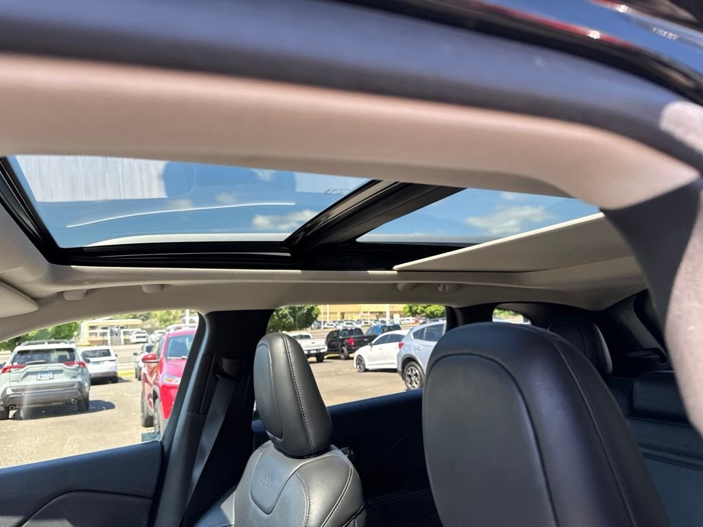 Used 2015 Black Jeep Limited image 6