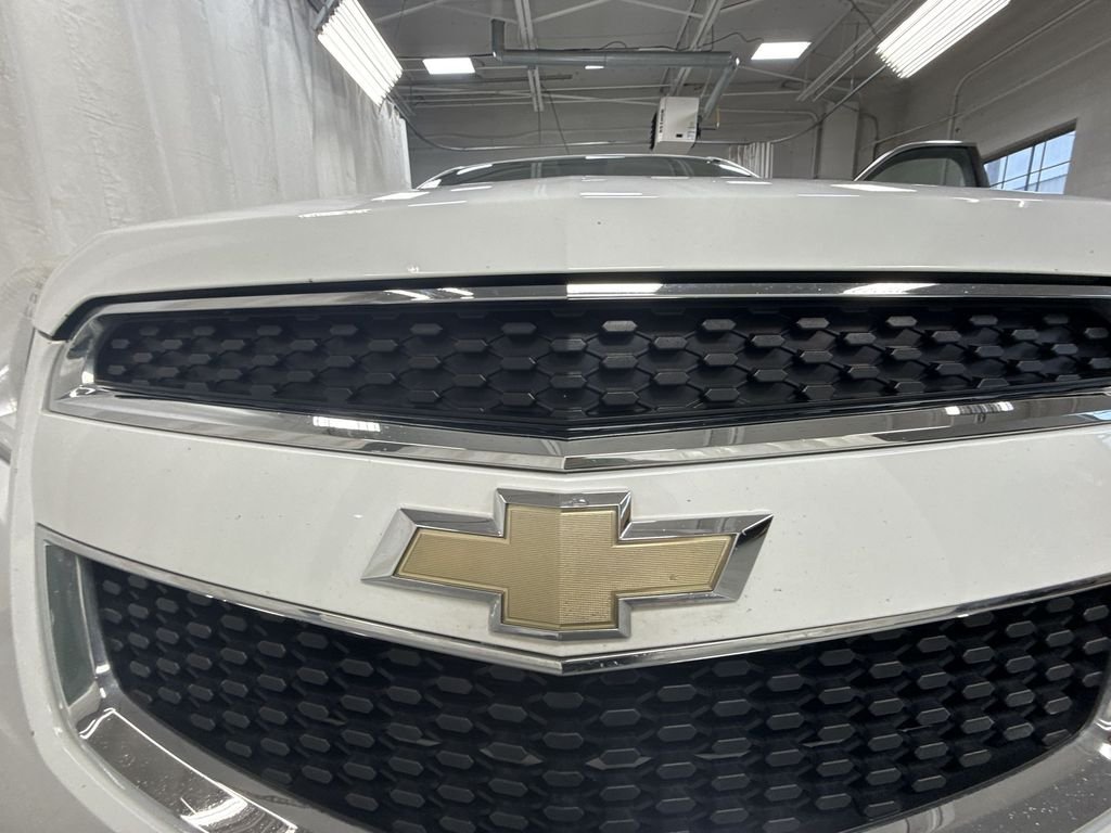 Used 2012 Summit White Chevrolet LT image 39