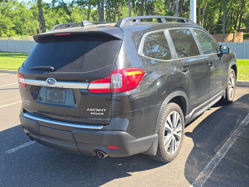 Used 2022 Black Subaru Limited image 4