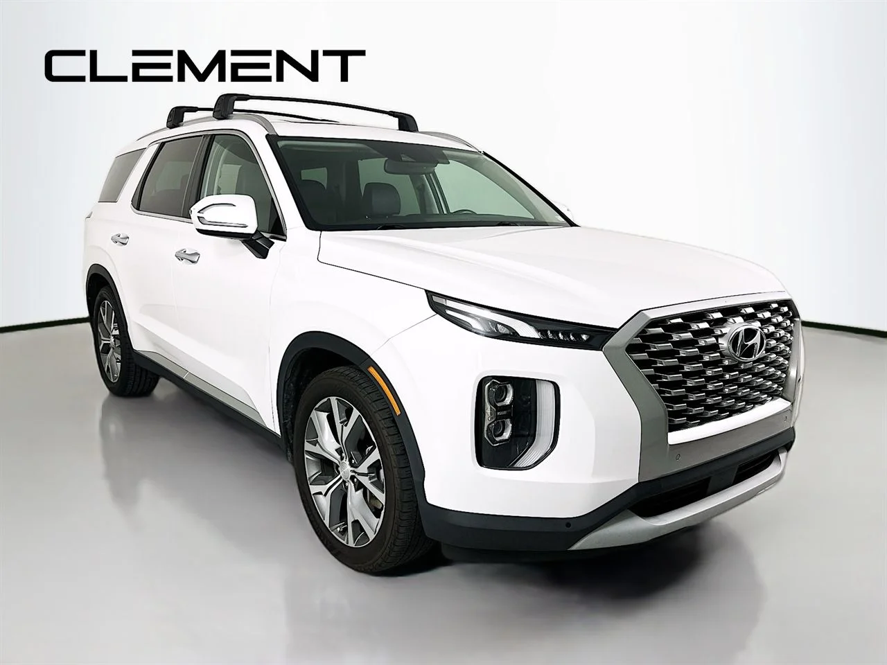 Used 2022 Hyper White Hyundai SEL image 5