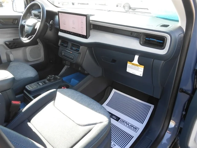 New 2026 Azure Gray Metallic Tri-Coat FORD XLT image 6