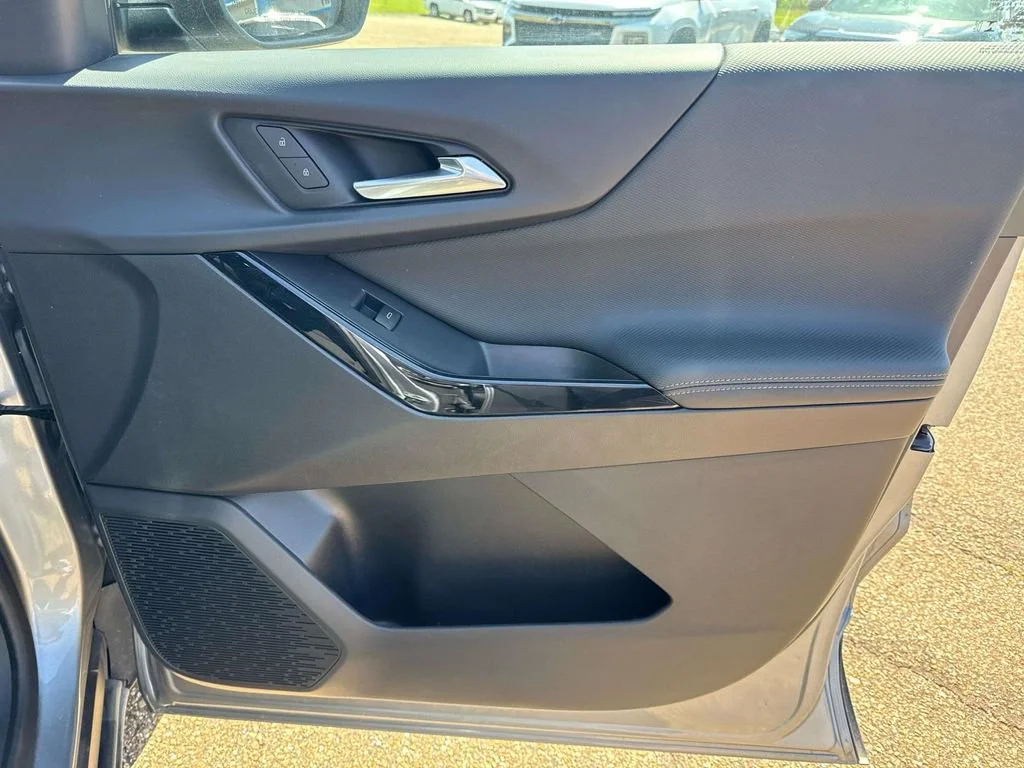 Used 2026 Sterling Gray Metallic Chevrolet LT image 22