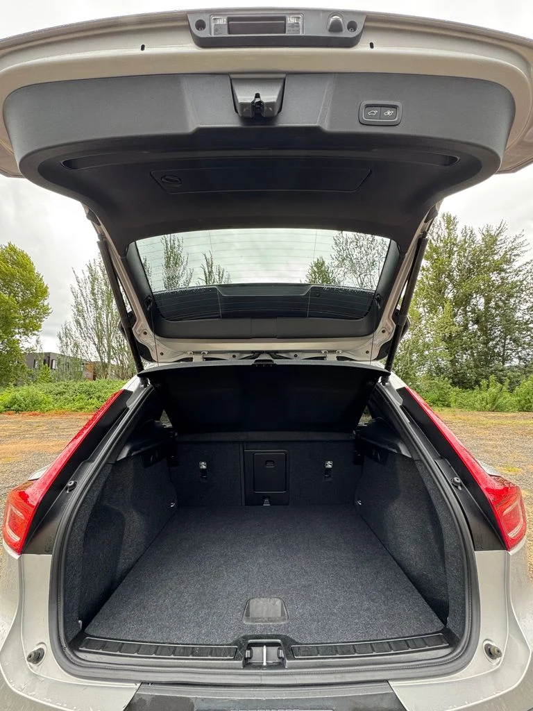 2024 Volvo XC40 Core - Photo 9