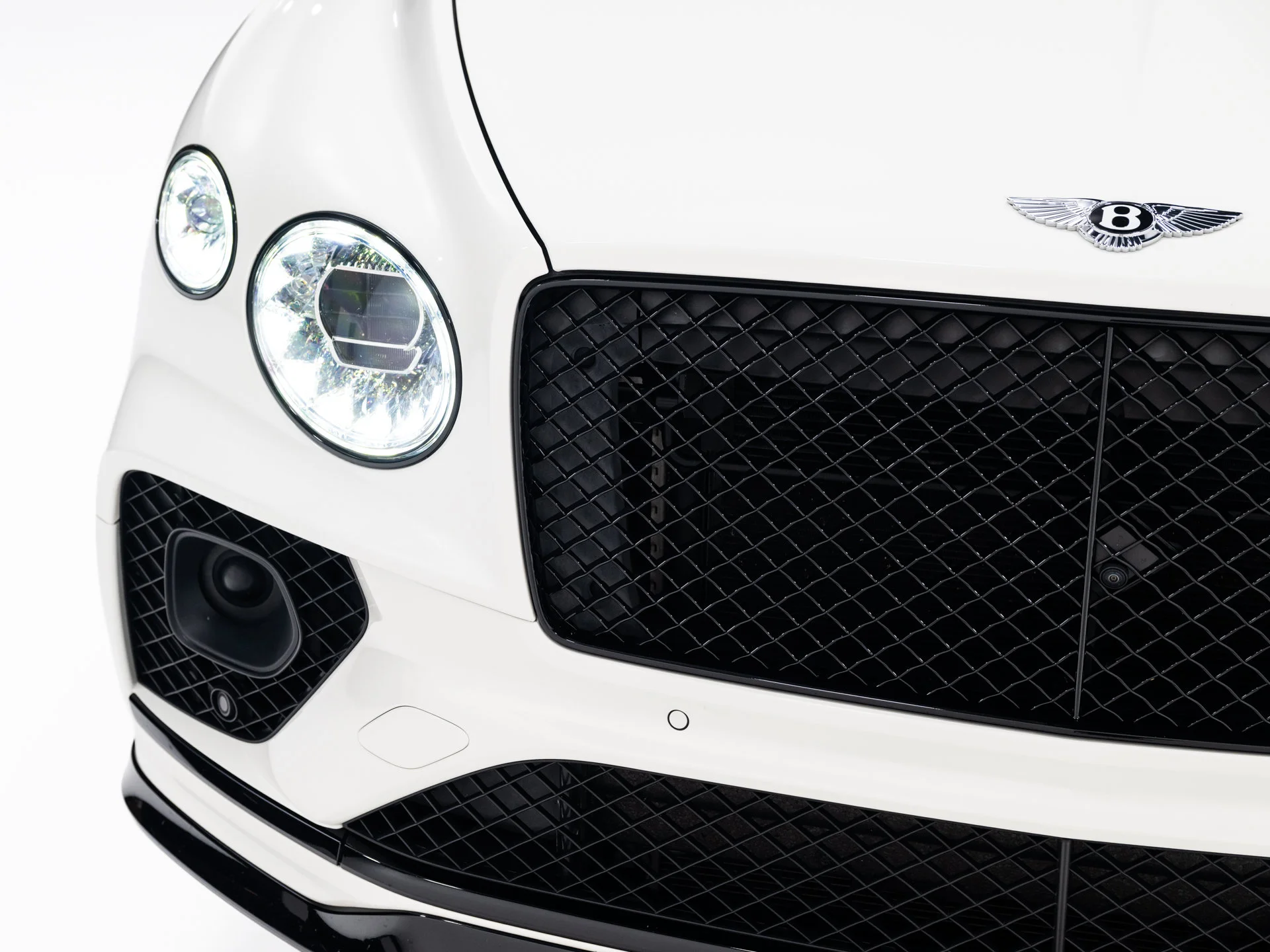 Used 2021 Glacier White Bentley Speed image 15